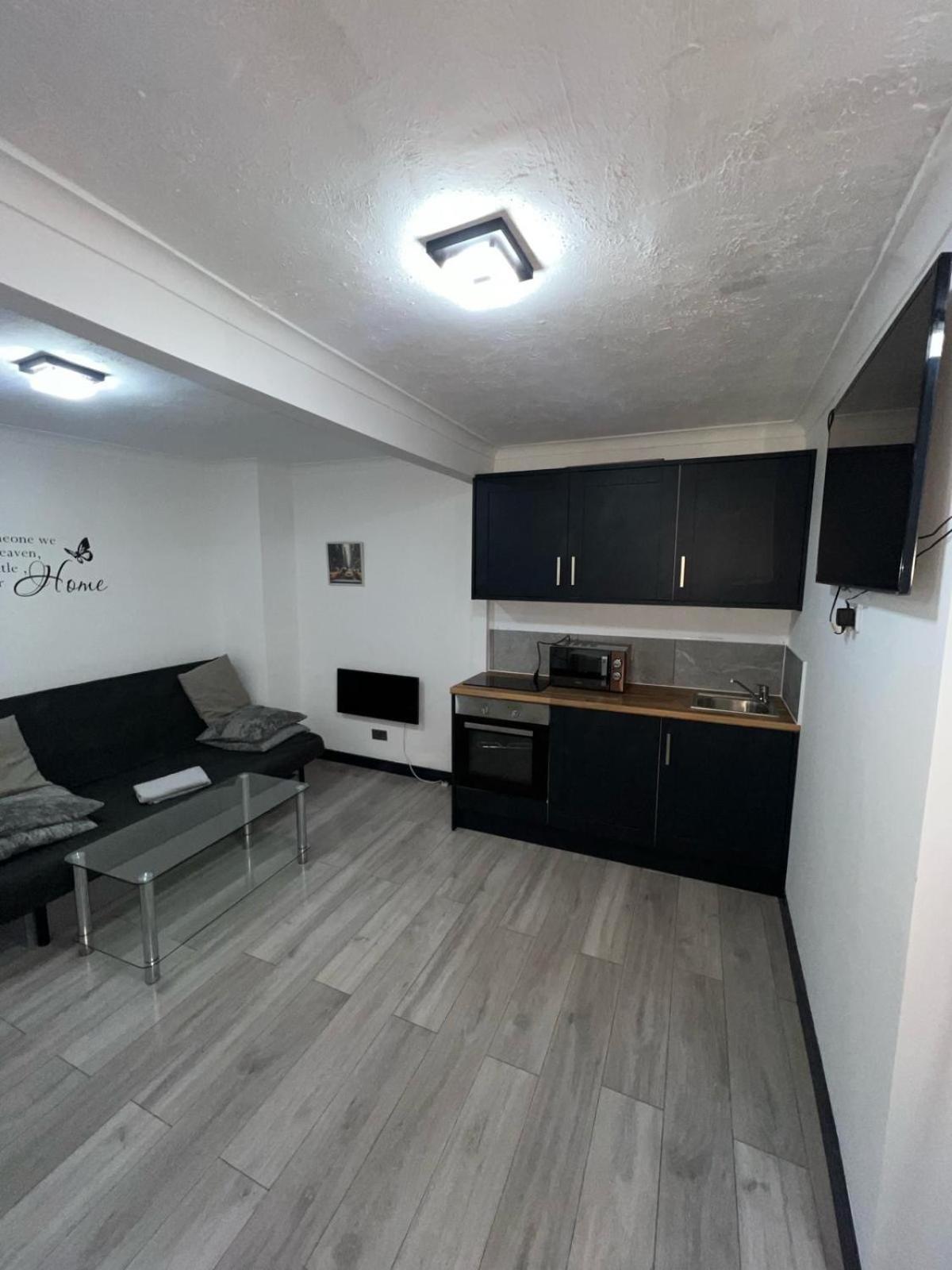 Cosy One Bedroom Flat Apartment *